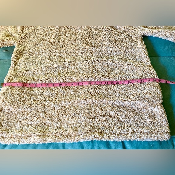 Fantastic Fawn 1/4” Zip Sherpa Pullover - Picture 14 of 15